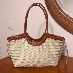 Elegant 2 tone woven leather tote